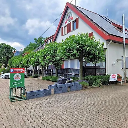 Отель Platzhirsch 3*