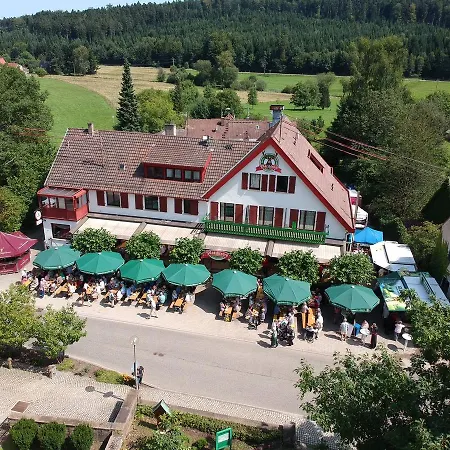 Platzhirsch 3*