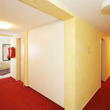 Platzhirsch Hotel