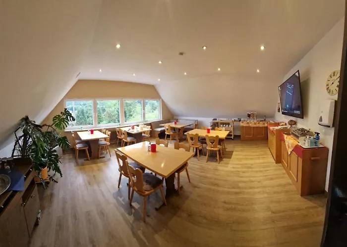 호텔 Platzhirsch 3*